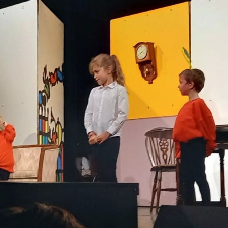 Laetitia  11 - Toneelvereniging Plankenkoorts 